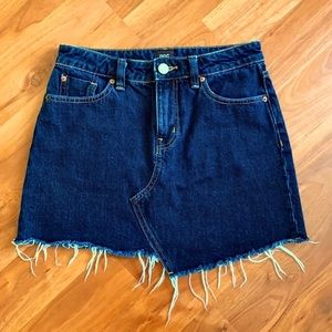BDG Urban Outfitters Dark Denim Jean Asymmetrical Mini Skirt Size Medium